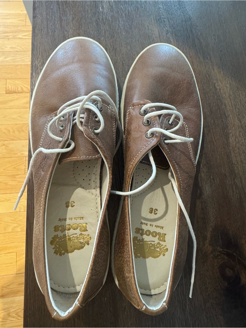 Roots Italy leather Brown Low-Top Lace-Up Sneakers with Cream Laces